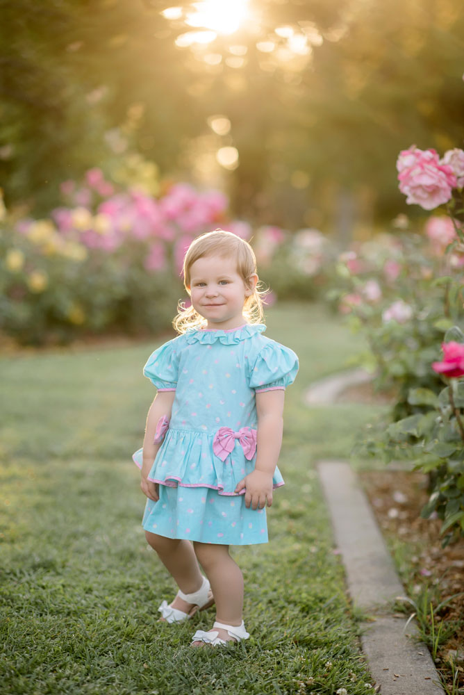 Sacramento rose garden photoshoot places for pictures Kids photographer Roseville Sacramento Rocklin Elk Grove Yuba city Folsom Eldorado Hills Vacaville Stockton 2nd birthday outdoor photoshoot girl