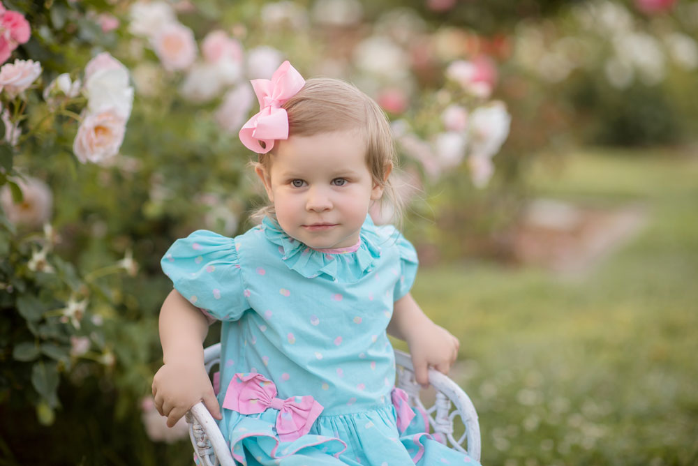 Sacramento rose garden photoshoot places for pictures Kids photographer Roseville Sacramento Rocklin Elk Grove Yuba city Folsom Eldorado Hills Vacaville Stockton 